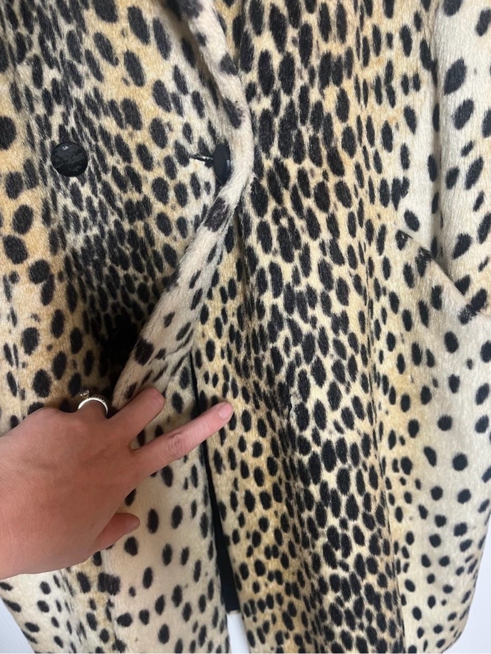 VINTAGE 1960s Faux Leopard Fur Swing Coat Size M/L - Picture 6 of 9